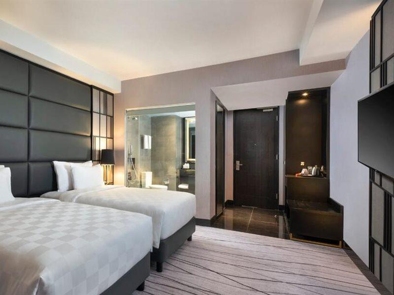Grand Swiss-Belhotel Darmo Surabaya Exterior foto