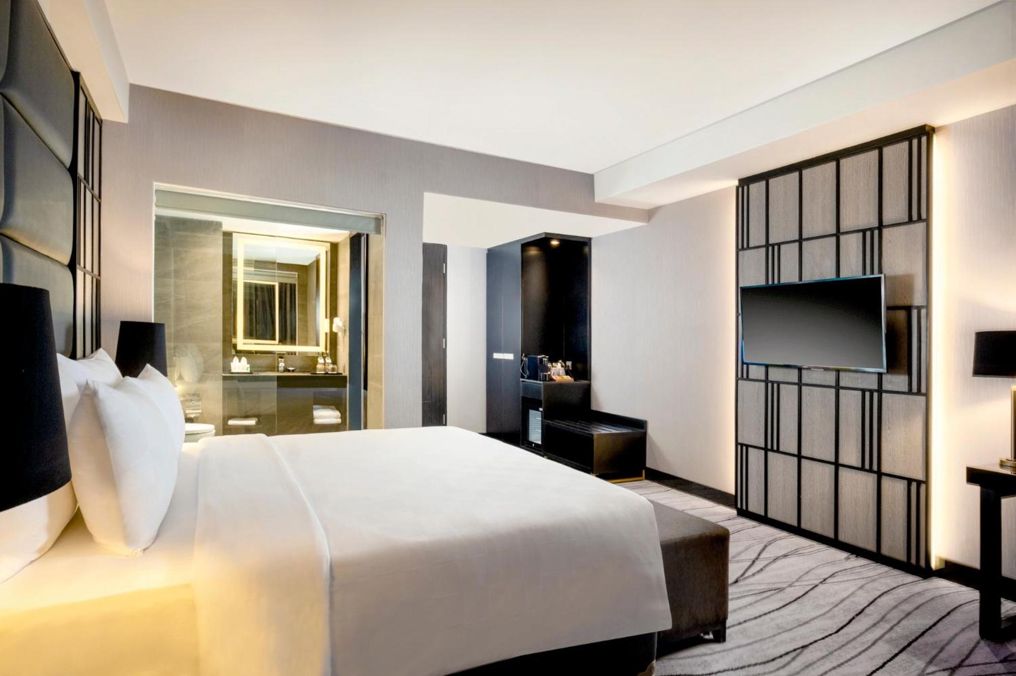 Grand Swiss-Belhotel Darmo Surabaya Exterior foto